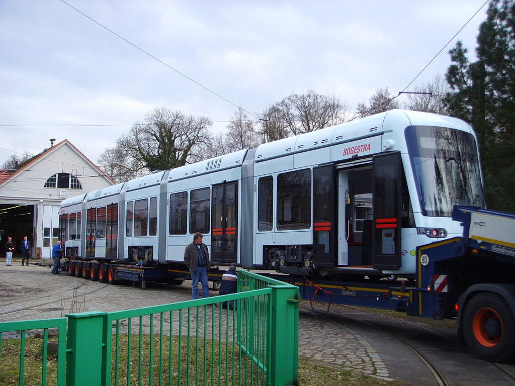 Bochum – Gelsenkirchen, Stadler Variobahn Br. 501; Schöneiche – Rüdersdorf — Vehicles from other cities • Fahrzeuge aus anderen Städten