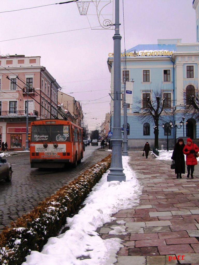 Черновцы, Škoda 14Tr89/6 № 305