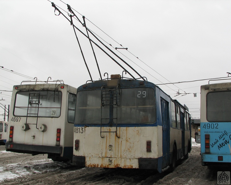 Санкт-Петербург, ВМЗ-5298-20 № 4697; Санкт-Петербург, ЗиУ-682В [В00] № 4813