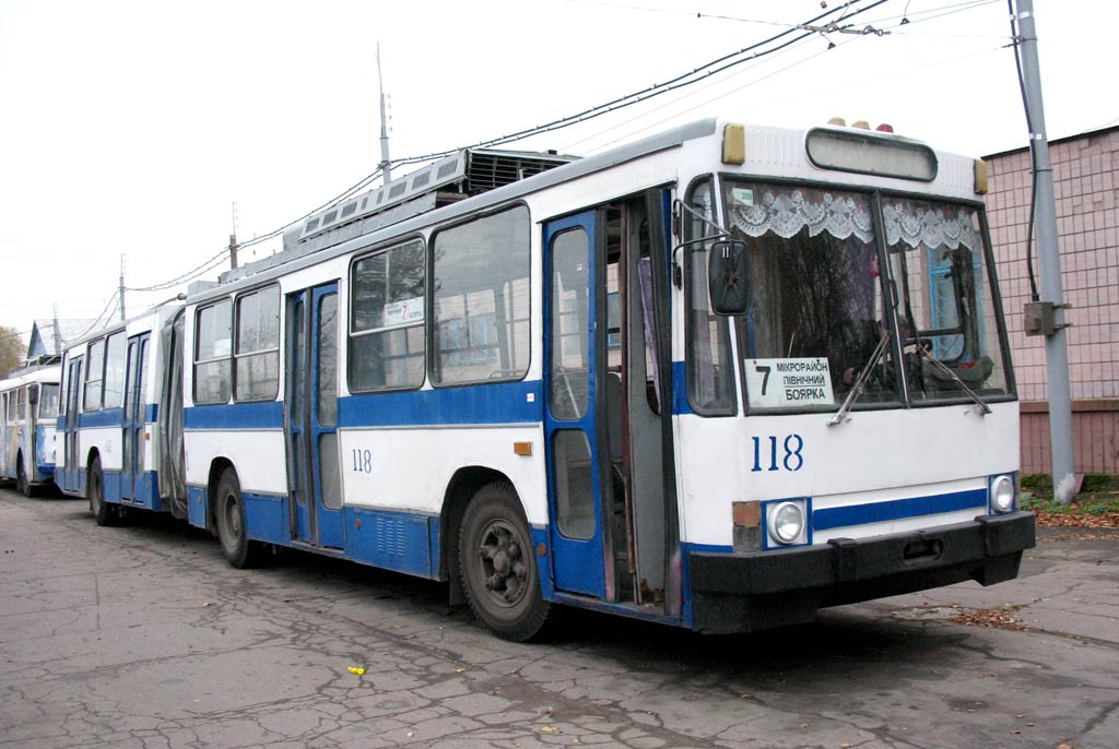 Ровно, ЮМЗ Т1 № 118