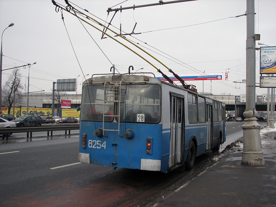 Moskva, ZiU-682G [G00] č. 8254
