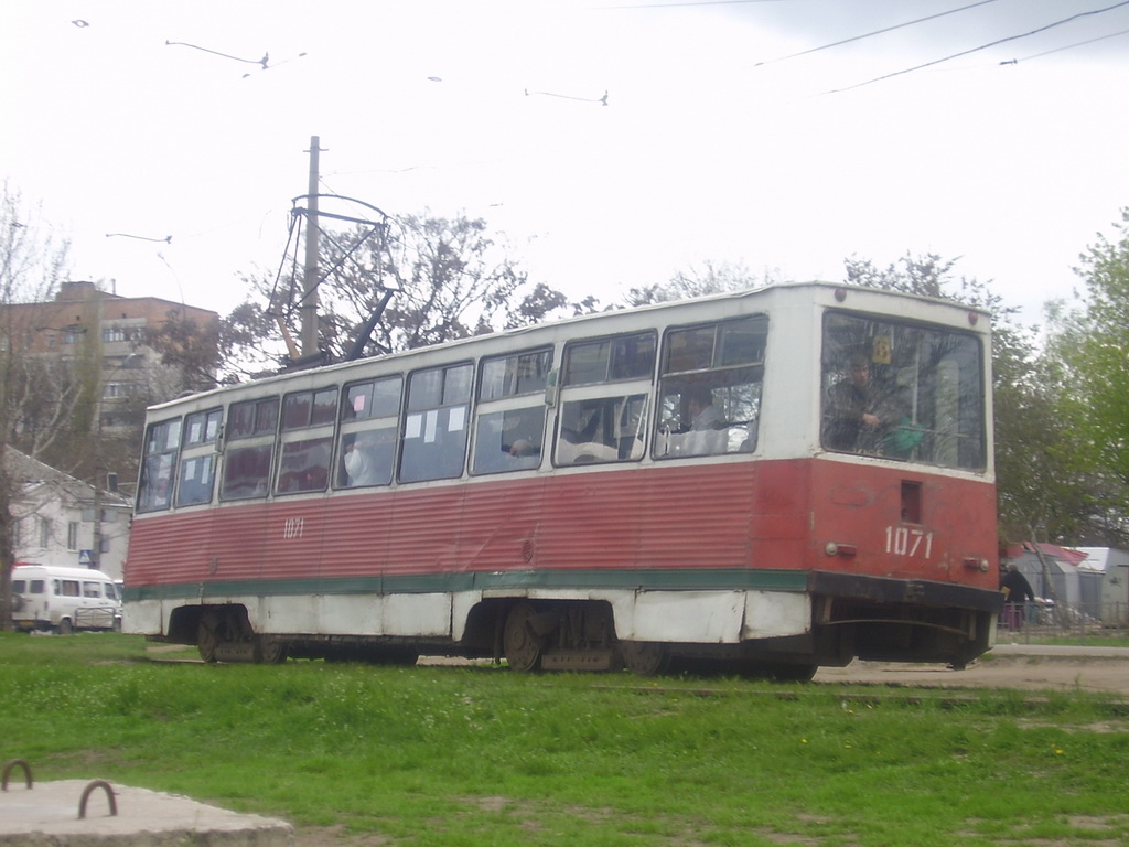 Николаев, 71-605 (КТМ-5М3) № 1071