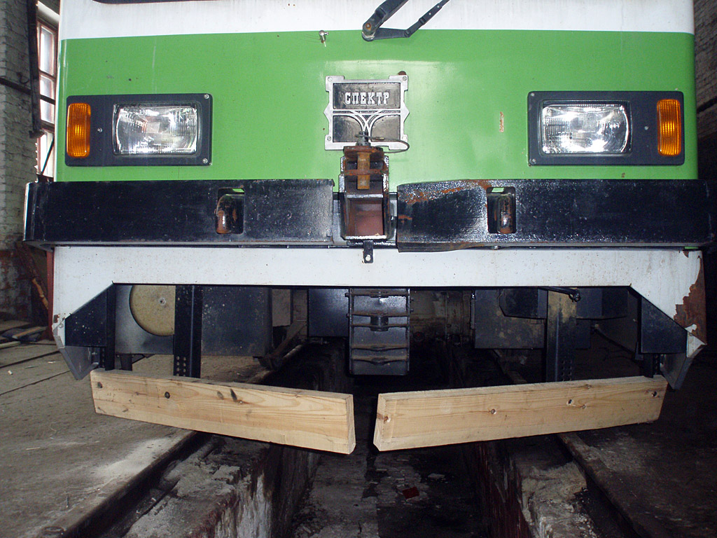 Volchansk, 71-402 # 2; Volchansk — Tram depot & Volchanka terminal