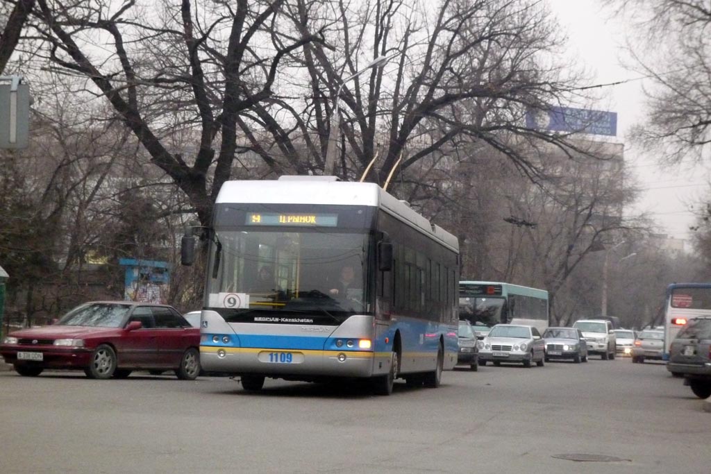 Almaty, YoungMan JNP6120GDZ (Neoplan Kazakhstan) № 1109 Almaty, YoungMan JNP6120GDZ (Neoplan Kazakhstan) № 1109