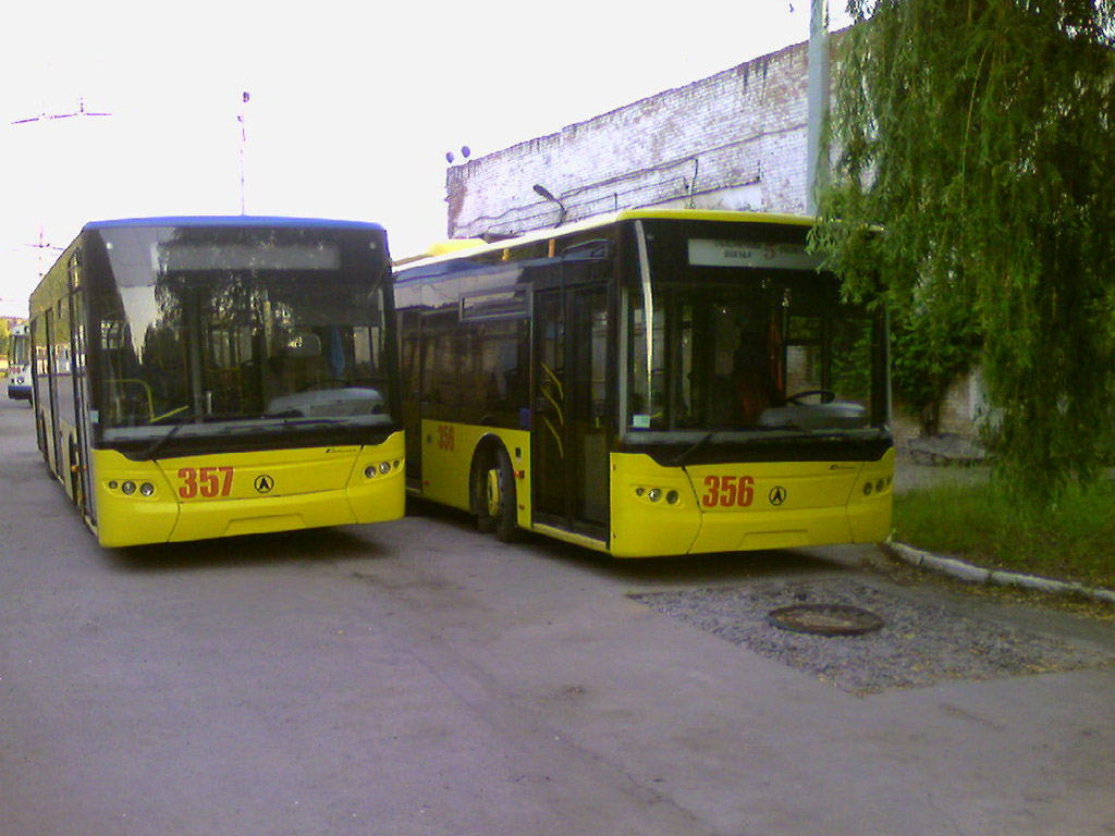 Винница, ЛАЗ E183D1 № 357; Винница, ЛАЗ E183D1 № 356