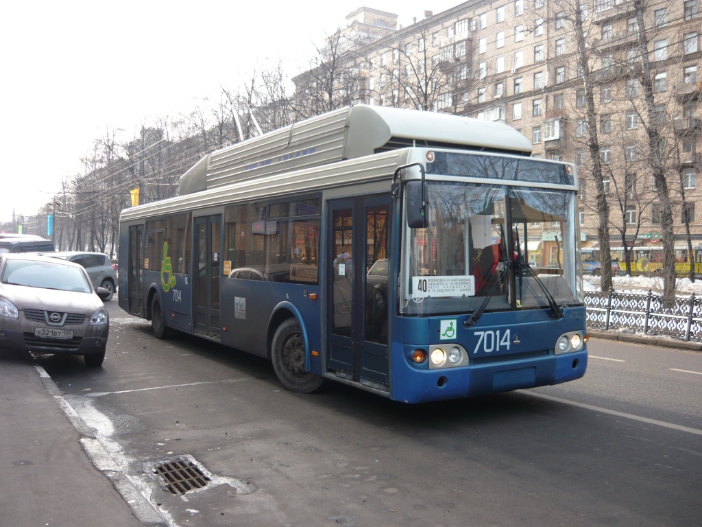 Moskva, TMZ-5235 č. 7014 Moskva, TMZ-5235 č. 7014