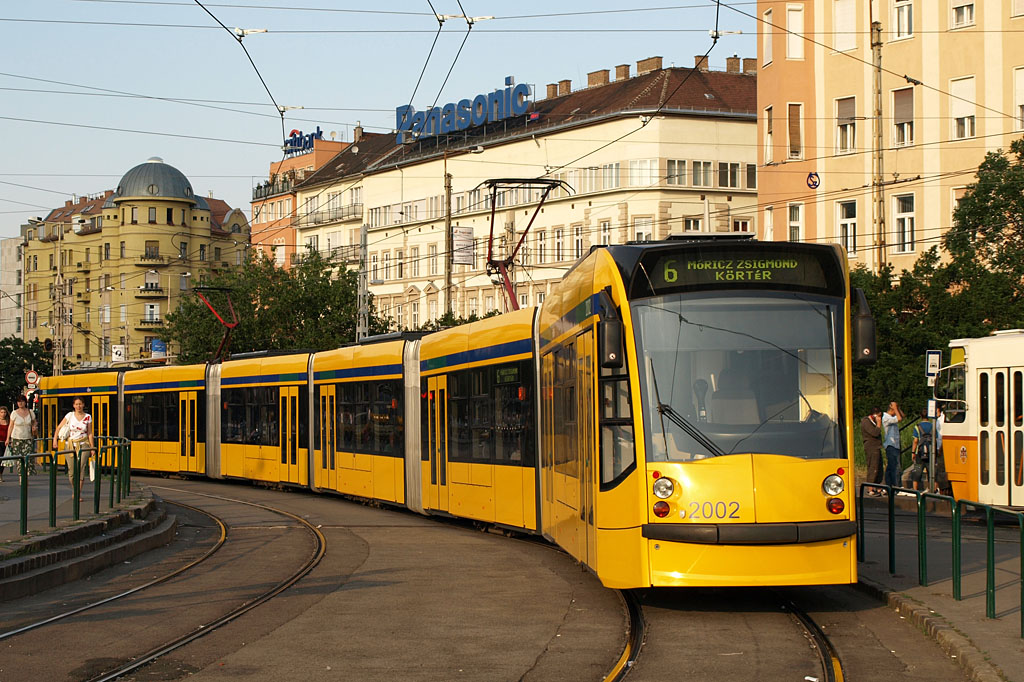 Будапешт, Siemens Combino Supra NF12B № 2002