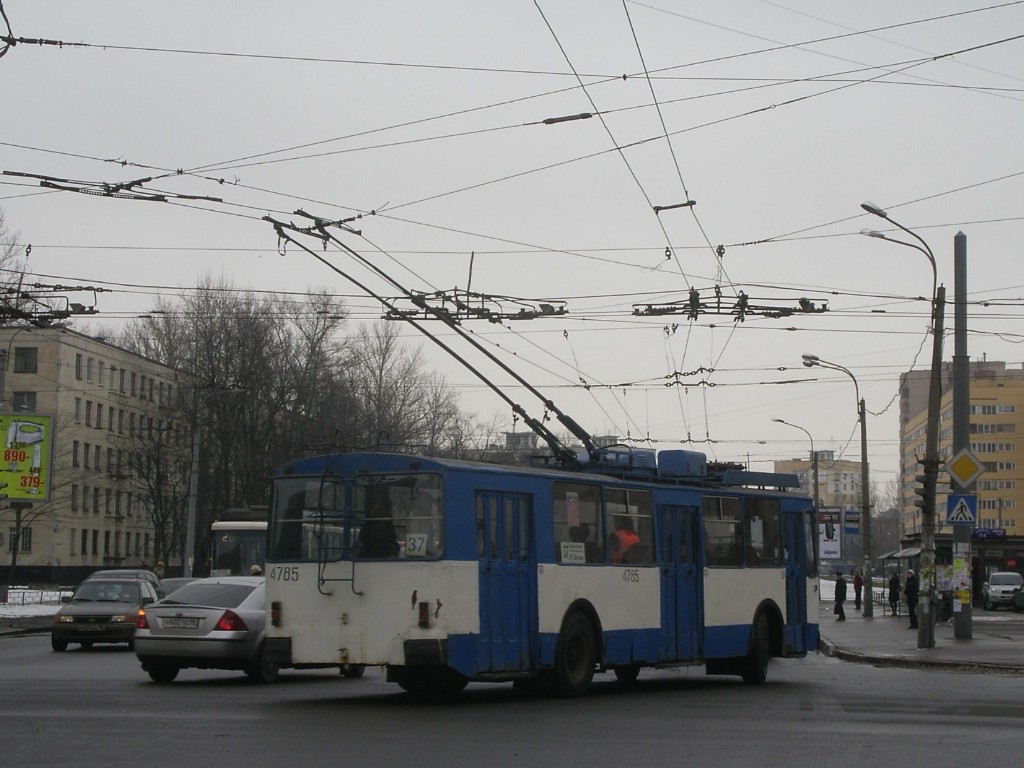 Санкт-Петербург, ЗиУ-682В № 4785