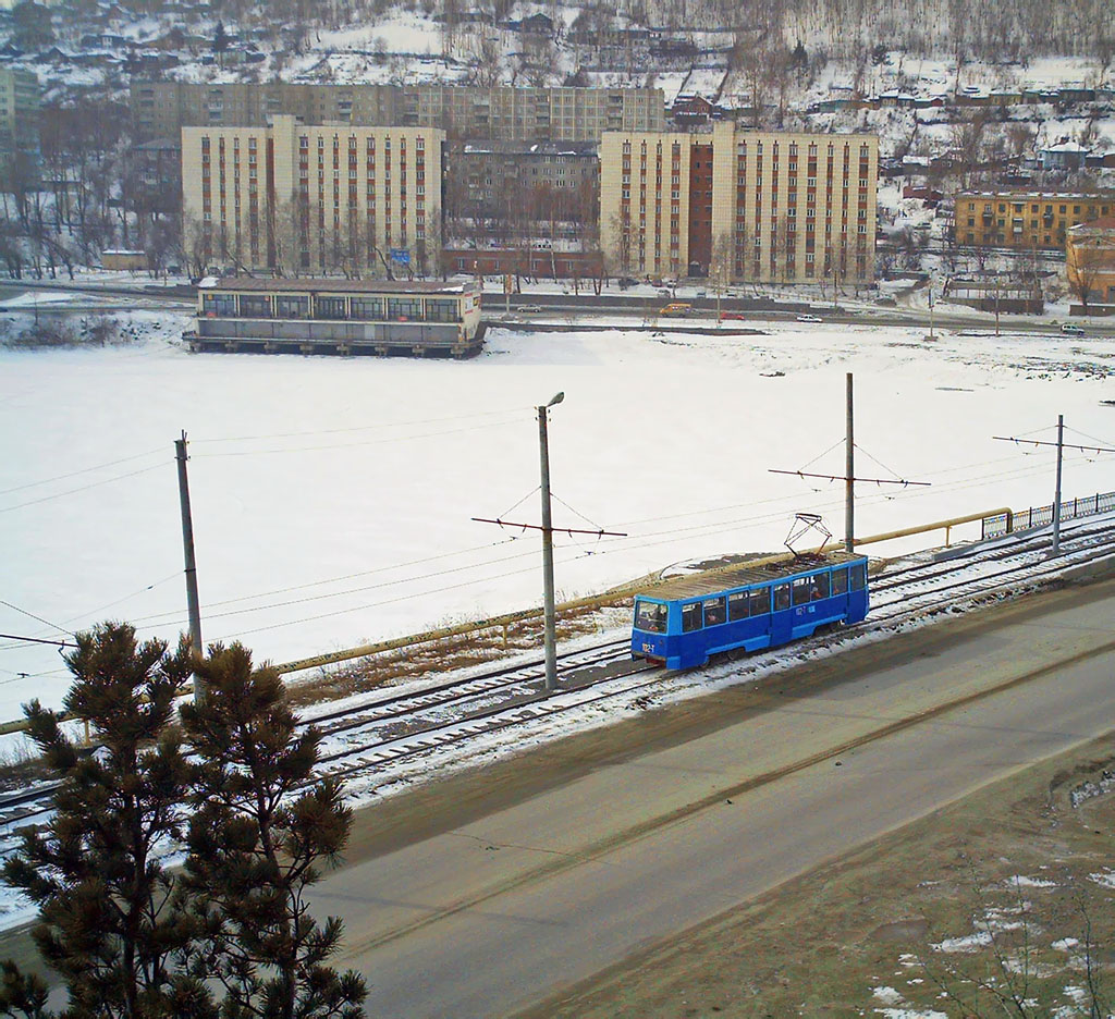 Zlatoust, 71-605 (KTM-5M3) — 102