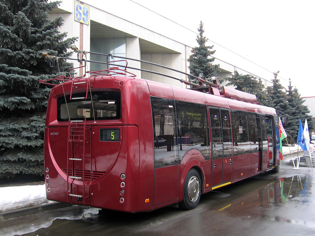 Минск, БКМ 42003А «Витовт» № 2500; Москва — Выставка «Общественный транспорт — 2009»