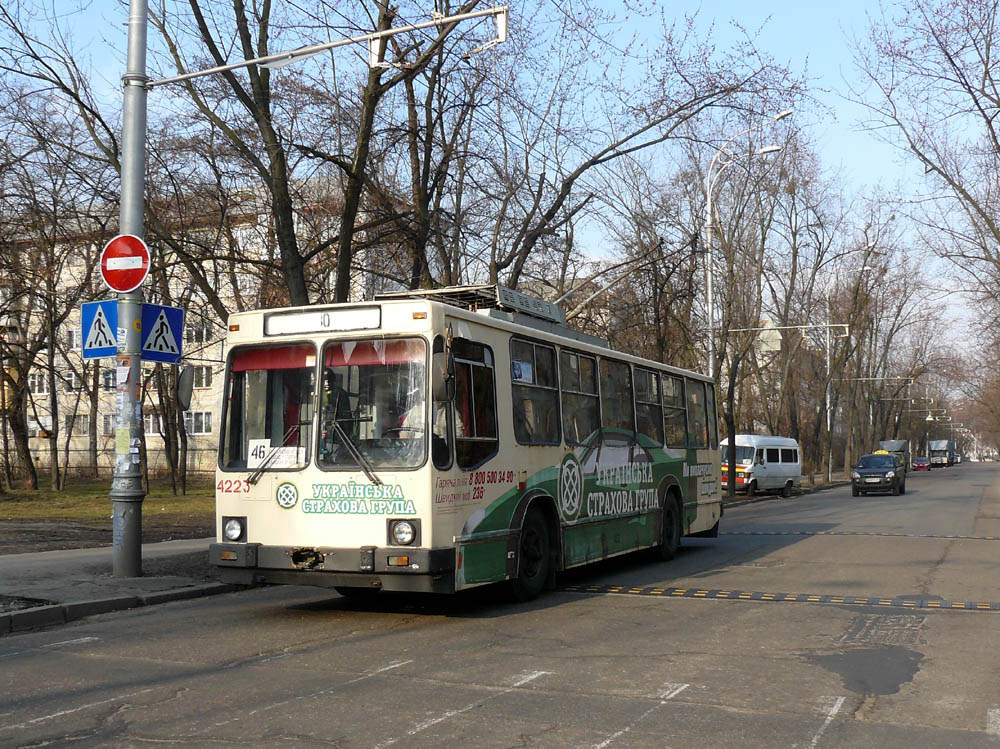 Киев, ЮМЗ Т2 № 4223 Киев, ЮМЗ Т2 № 4223