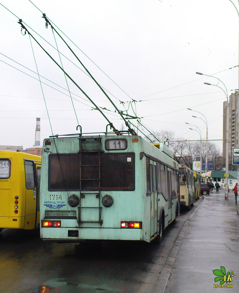 Киев, МАЗ-103Т № 1714
