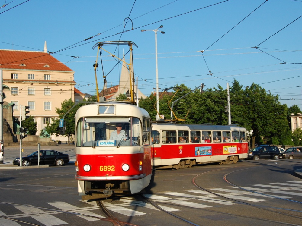 Прага, Tatra T3 № 6892