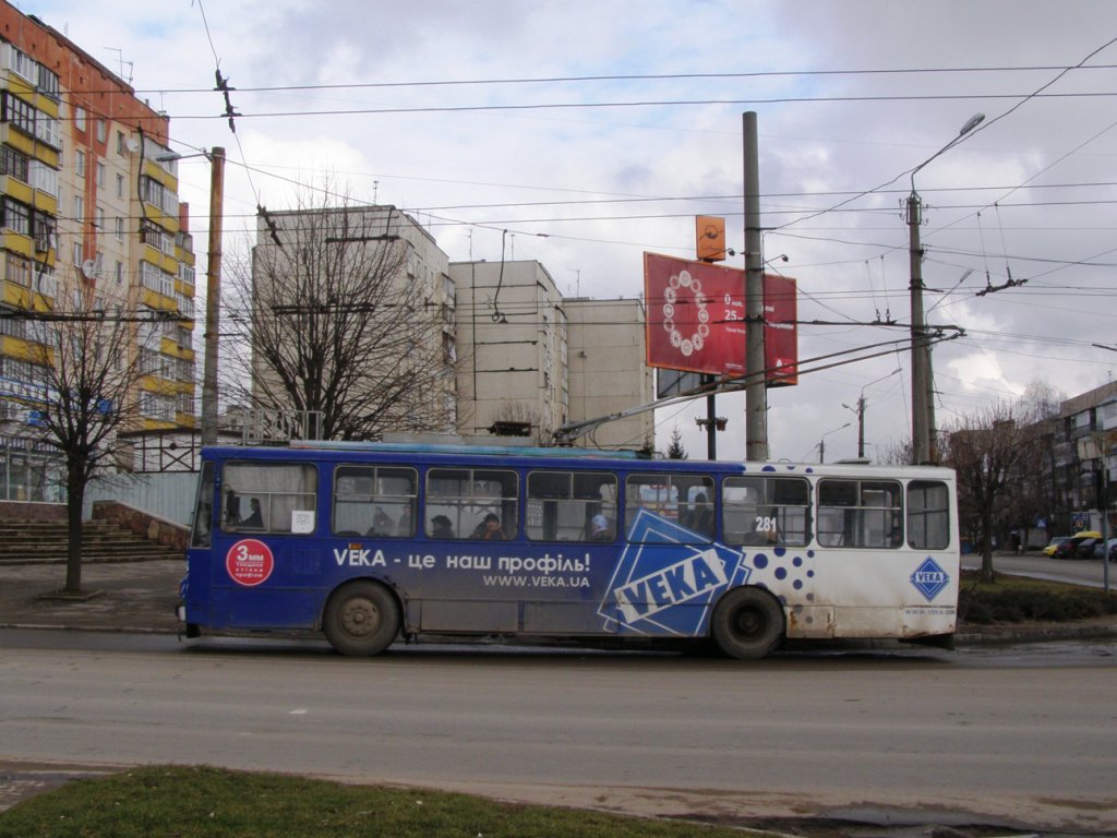 Черновцы, Škoda 14Tr89/6 № 281