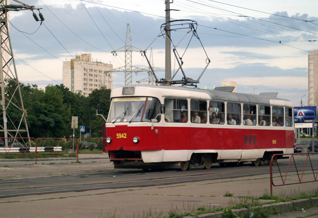 Киев, Tatra T3SU № 5942