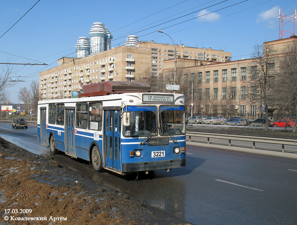 Moskva, ZiU-682GM1 (with double first door) č. 3221