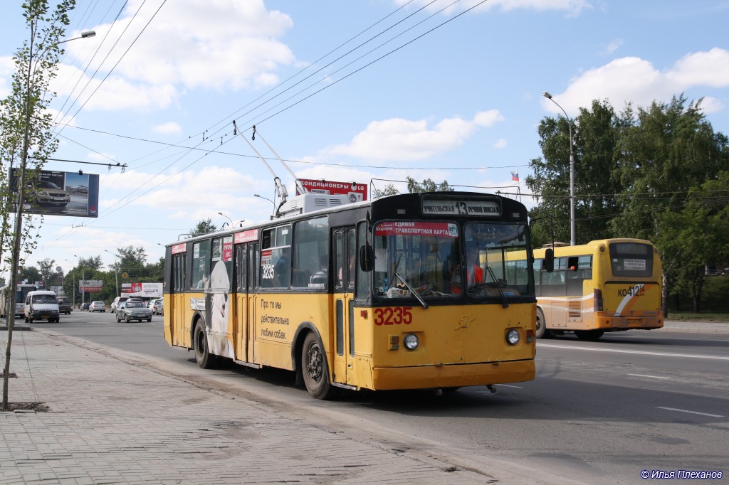 Новосибирск, ЗиУ-682В [В00] № 3235