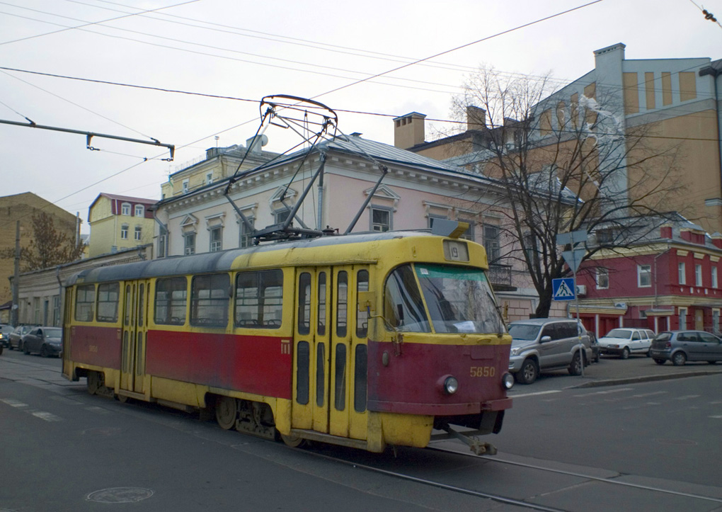Kiev, Tatra T3SU N°. 5850 Kiev, Tatra T3SU N°. 5850