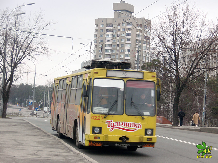 Kijów, YMZ T2 Nr 4227