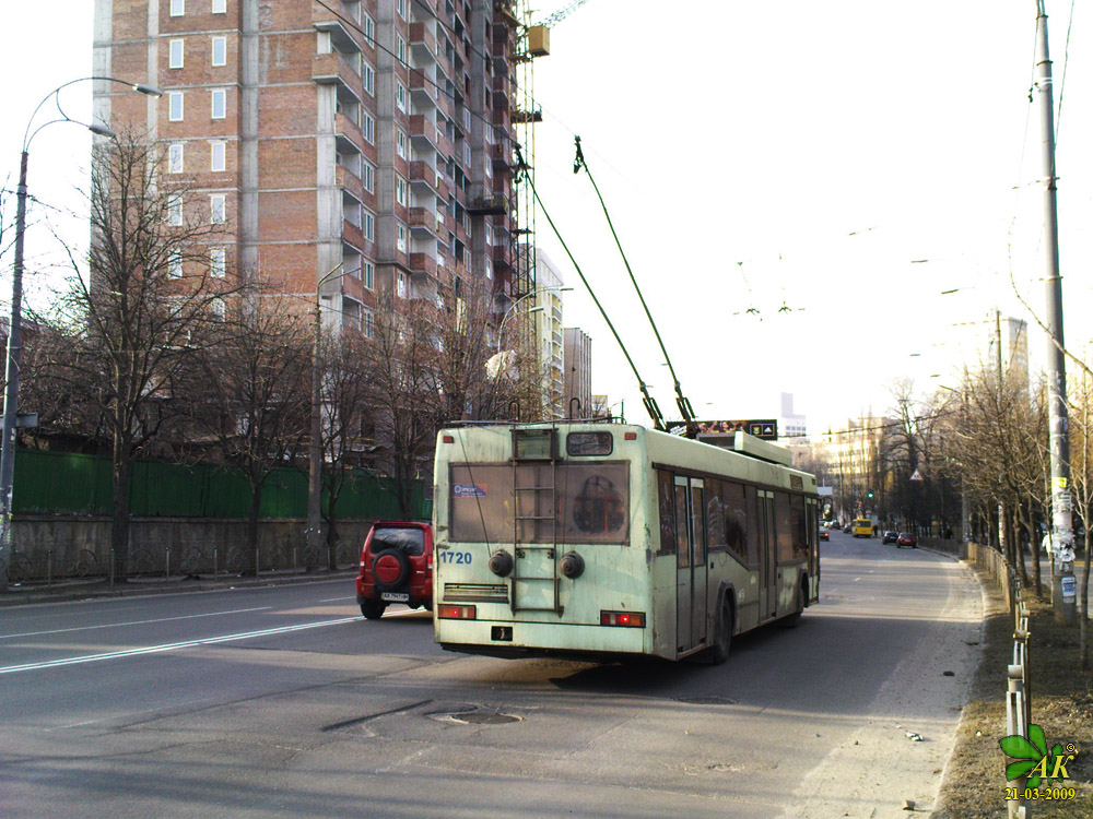 Киев, МАЗ-103Т № 1720
