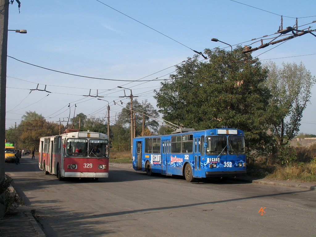 Алчевск, ЗиУ-682В-012 [В0А] № 329; Алчевск, ЗиУ-682В-012 [В0А] № 352