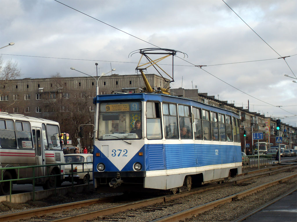 Новокузнецк, 71-605 (КТМ-5М3) № 372