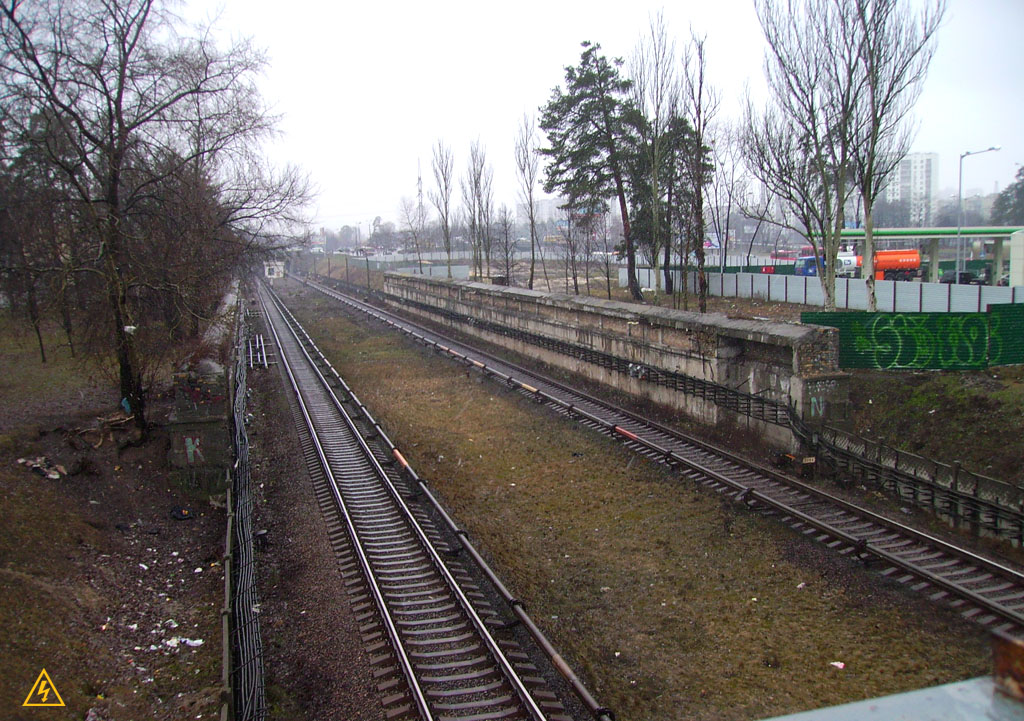 Kyiv — Metro — Line M1 (red)