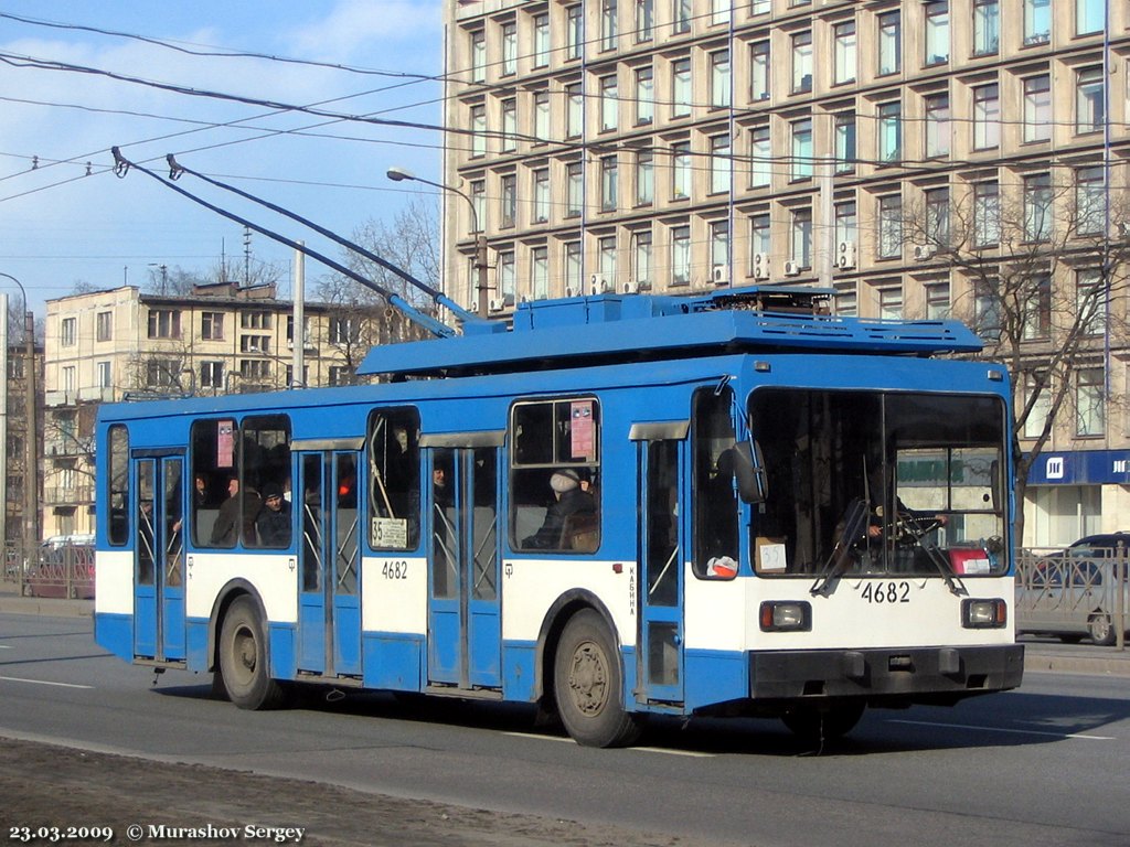 Санкт-Петербург, ПТЗ-5283 № 4682