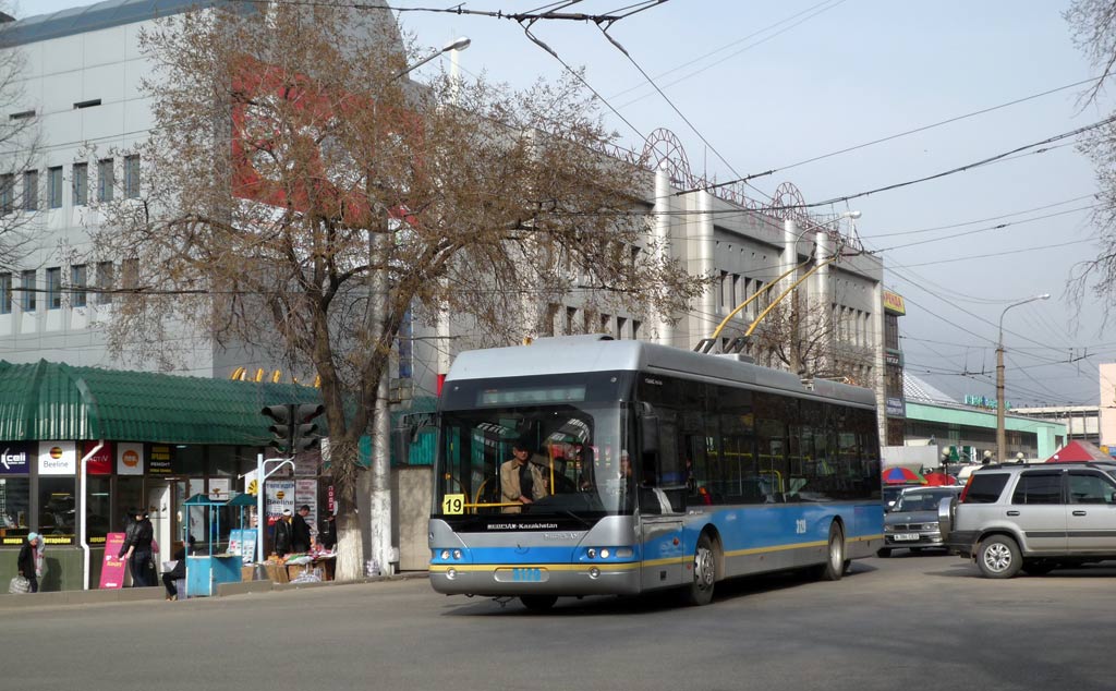 Алматы, YoungMan JNP6120GDZ (Neoplan Kazakhstan) № 3129