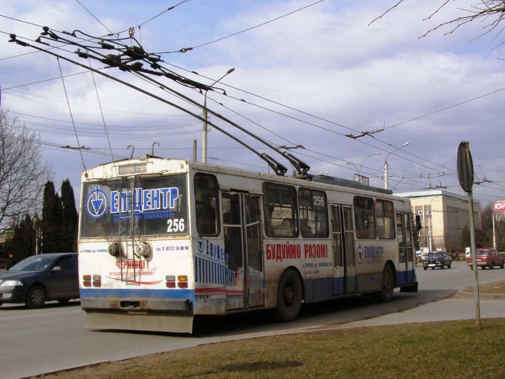 Черновцы, Škoda 14Tr02 № 256
