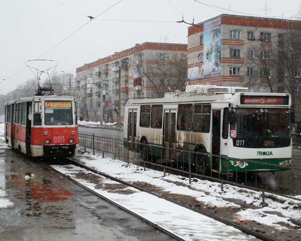 Dzierżyńsk, 71-605A Nr 080; Dzierżyńsk, ZiU-682G-016.02 Nr 077; Dzierżyńsk — Miscellaneous photos