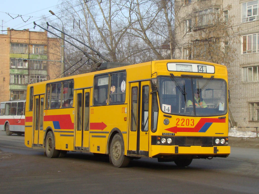Ischewsk, Nordtroll NTR-120MT Nr. 2203