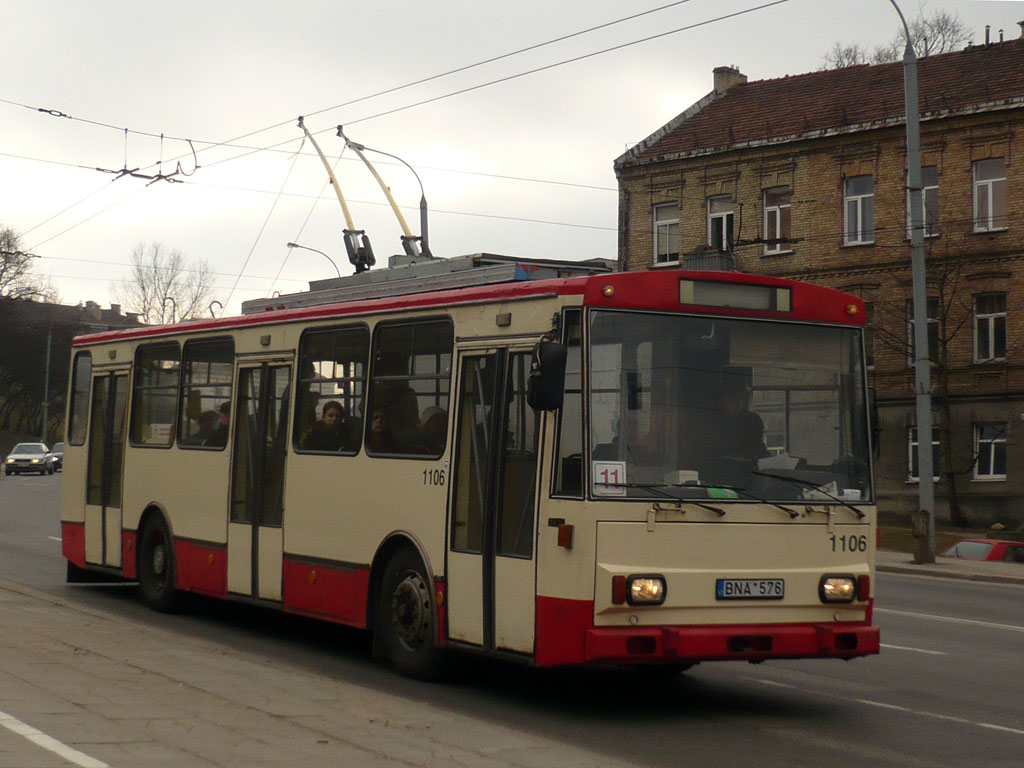 Вильнюс, Škoda 14Tr05 № 1106