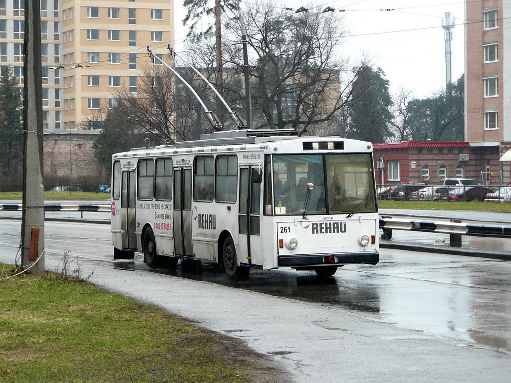 Киев, Škoda 14Tr02 № 261