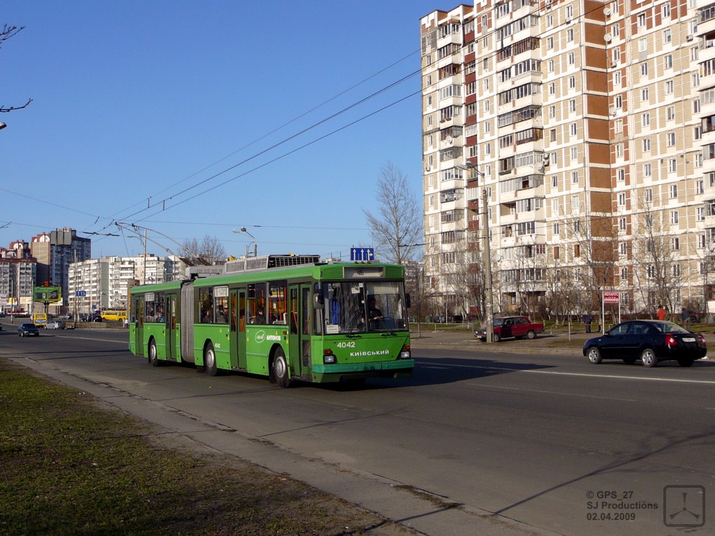 Киев, Киев-12.03 № 4042
