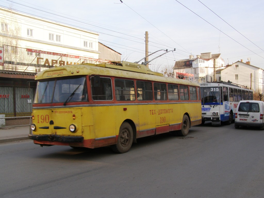 Черновцы, Škoda 9Tr24 № 190; Черновцы, Škoda 14Tr11/6 № 315 Черновцы, Škoda 9Tr24 № 190; Черновцы, Škoda 14Tr11/6 № 315