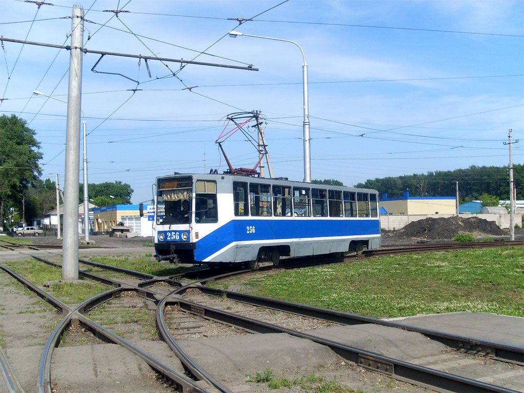 Новокузнецк, 71-608К № 256