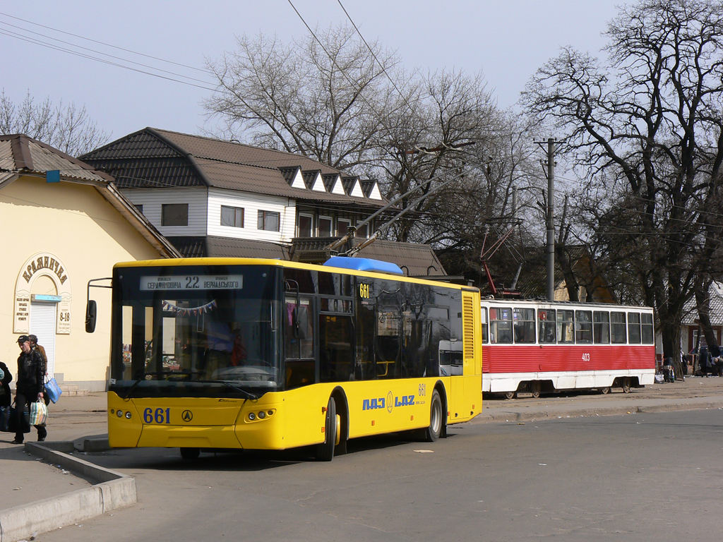 Krivij Rih, LAZ E183D1 Br. 661