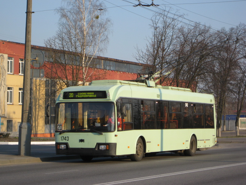 Гомель, БКМ 32102 № 1743