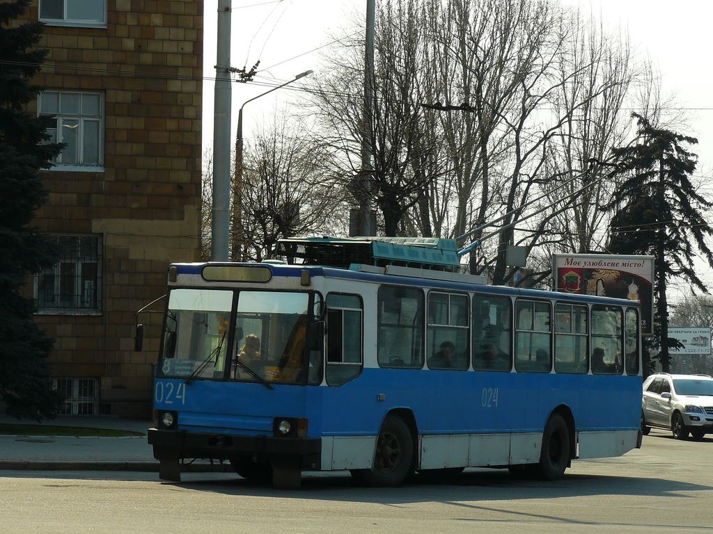 Запорожье, ЮМЗ Т2 № 024