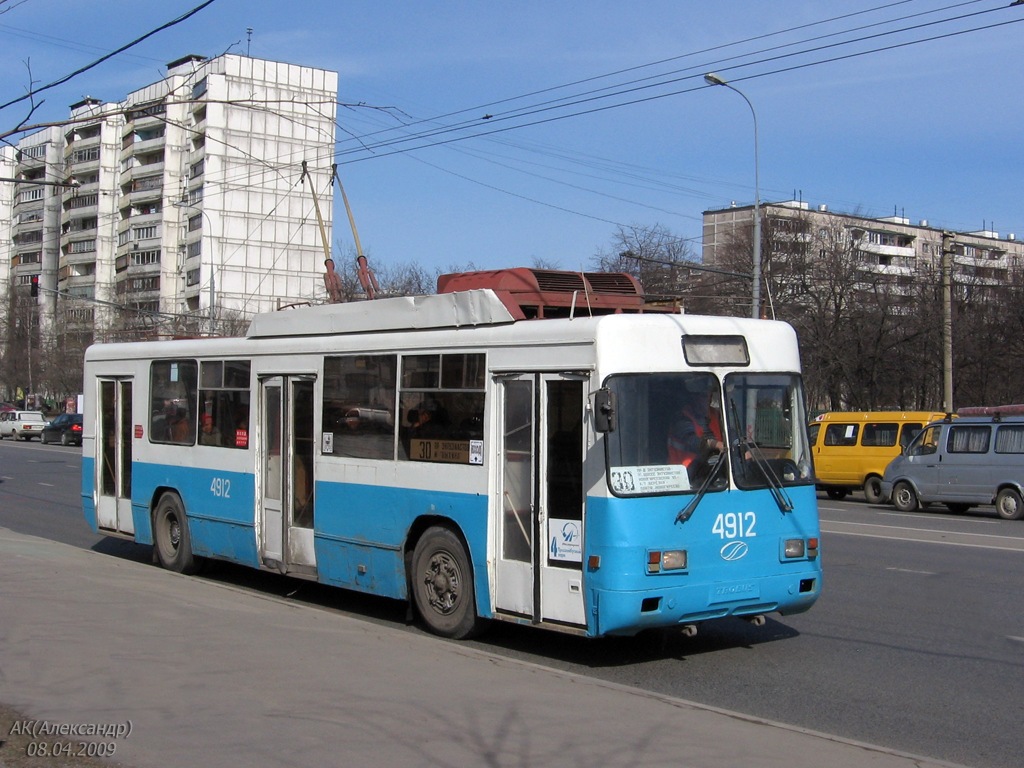 Москва, БТЗ-52761Р № 4912