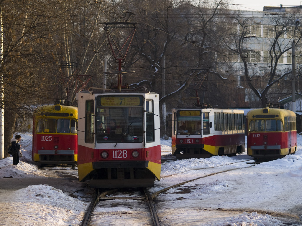 Уфа, 71-608К № 1128; Уфа, РВЗ-6М2 № 1107