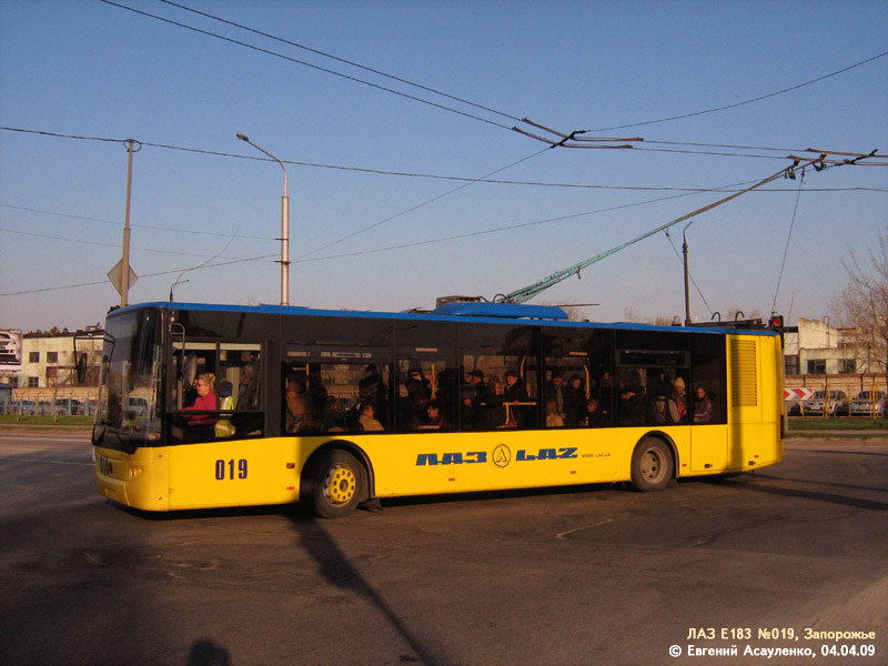 Запорожье, ЛАЗ E183D1 № 019