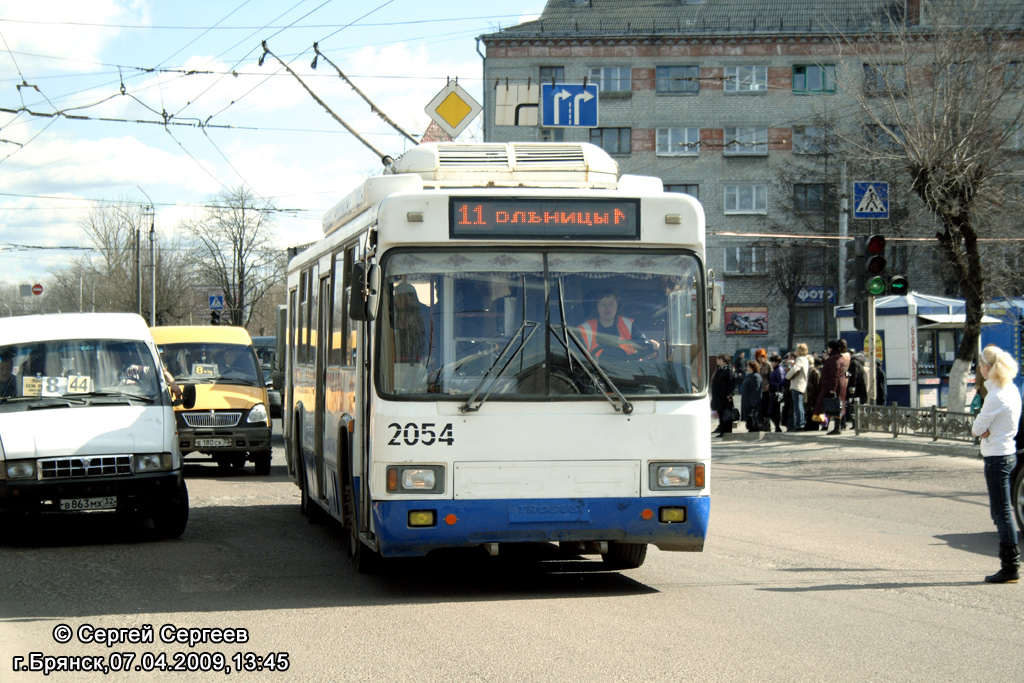 Брянск, БТЗ-52761Р № 2054