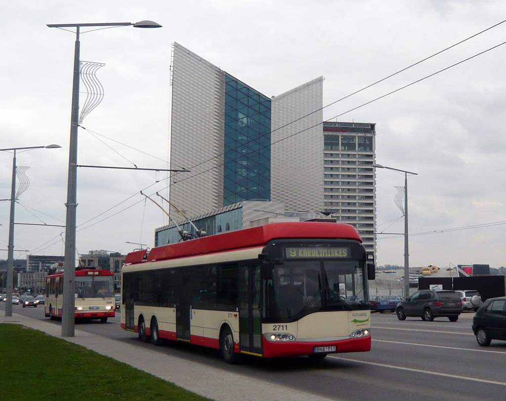 Вильнюс, Solaris Trollino II 15 AC № 2711