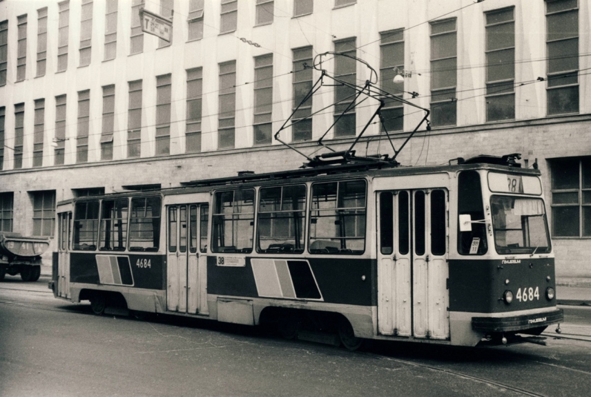 Санкт-Петербург, ЛМ-68М № 4684
