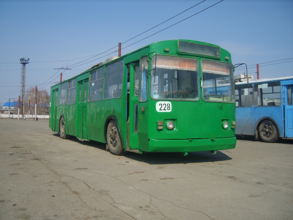 Омск, ЗиУ-682В [В00] № 228