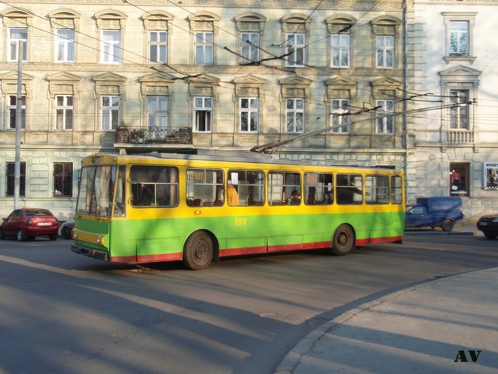 Львов, Škoda 14Tr11/6 № 590