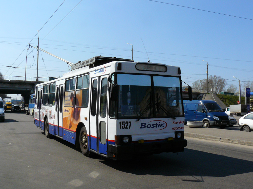 Днепр, ЮМЗ Т2 № 1527