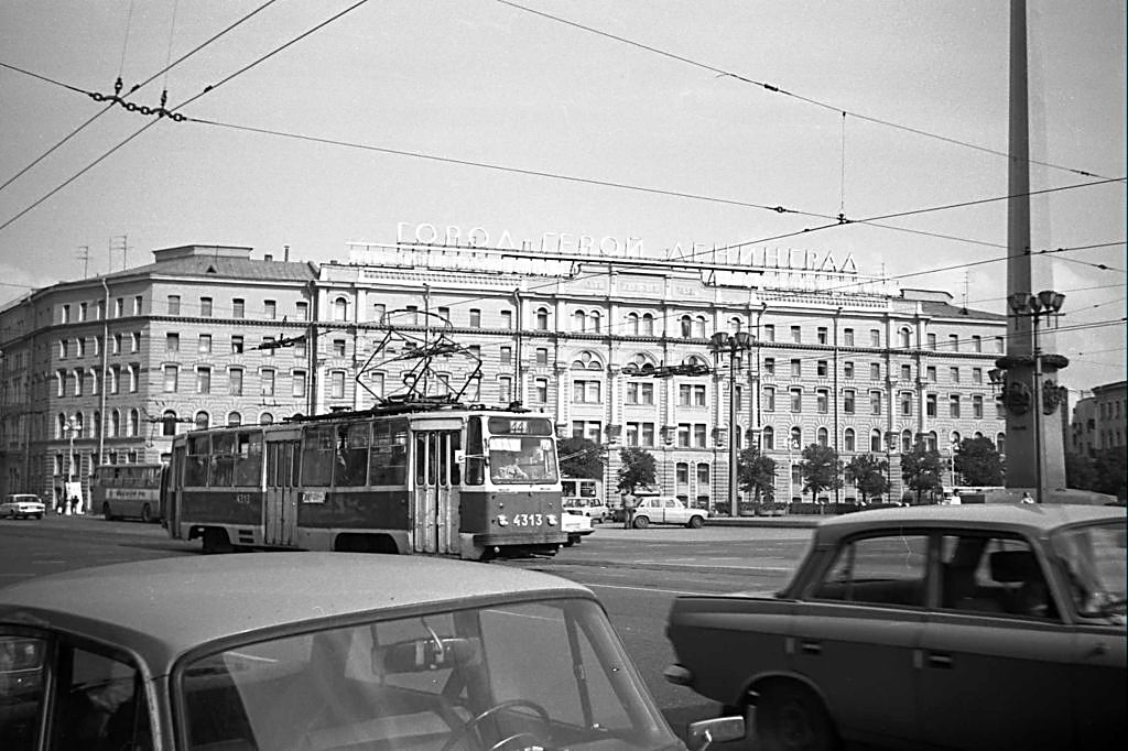 Sankt Petersburg, LM-68M Nr 4313